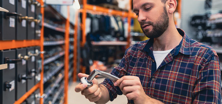 Locksmith For Retail Stores Lockout Services in Solvang, California